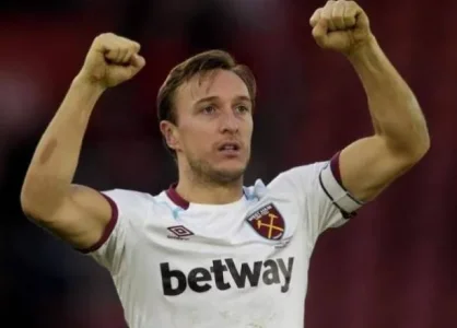 mark noble.JPG mark noble.JPG
