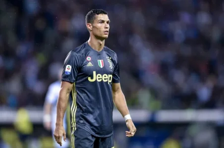 Ronaldo.jpg Ronaldo.jpg