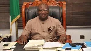 Okezie Ikpeazu.jpg Okezie Ikpeazu.jpg