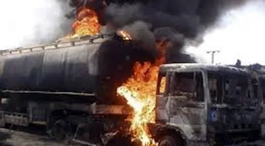 tanker.jpg tanker.jpg