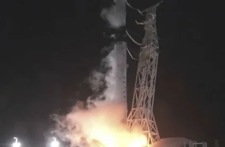 rocket.JPG rocket.JPG