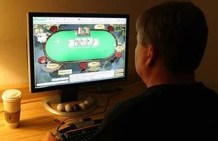 online-gambling-dangers.jpg online-gambling-dangers.jpg