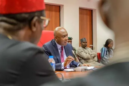 Senate-president-Bukola-Saraki.jpg Senate-president-Bukola-Saraki.jpg