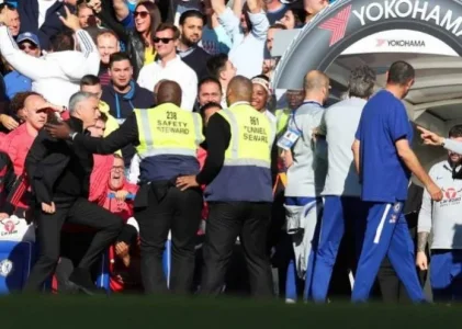 Jose Mourinho and Marco Ianni Fight.jpg Jose Mourinho and Marco Ianni Fight.jpg