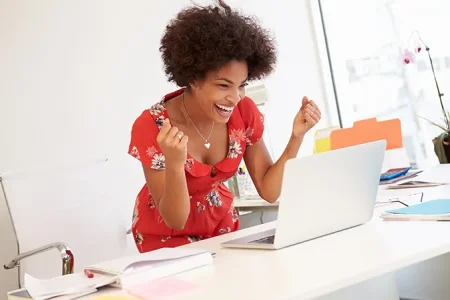 Happy-employee.jpg Happy-employee.jpg