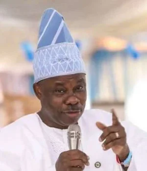 amosun.JPG amosun.JPG