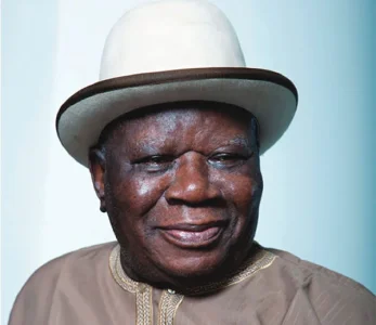 Chief Edwin Clark.jpg Chief Edwin Clark.jpg