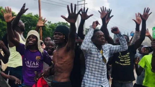 Zimbabwe-protests-after-petrol-and-diesel-price-hike.jpg Zimbabwe-protests-after-petrol-and-diesel-price-hike.jpg