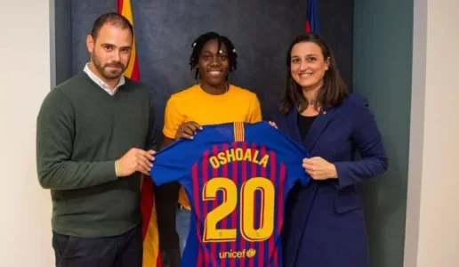 Asisat Oshoala.jpg Asisat Oshoala.jpg