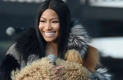 nicki.JPG nicki.JPG