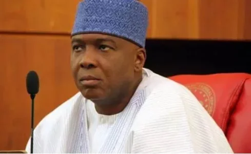 saraki.JPG