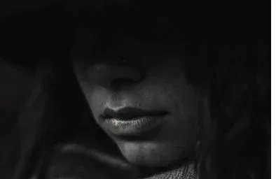 woman.JPG woman.JPG