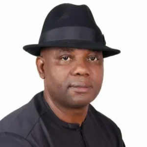 Yekini-Nabena.jpg Yekini-Nabena.jpg