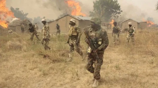 Soldiers-n-boko-haram.jpg Soldiers-n-boko-haram.jpg