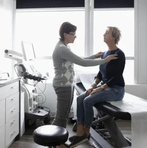 female-doctor-performing-checkup-on-patient-in-royalty-free-image-1075185636-1554913123.jpg female-doctor-performing-checkup-on-patient-in-royalty-free-image-1075185636-1554913123.jpg
