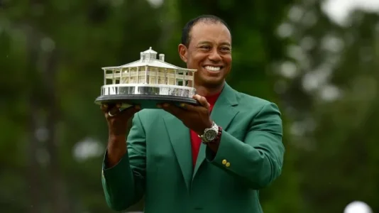 Tiger-Woods-768x432.jpg