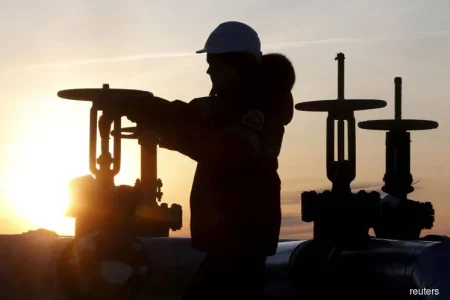 Crude-Oil-1.jpg Crude-Oil-1.jpg