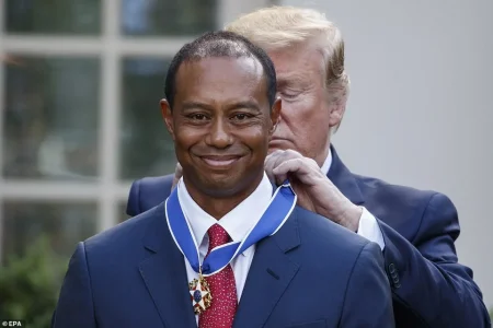Donald Trump -Tiger Woods.jpg Donald Trump -Tiger Woods.jpg