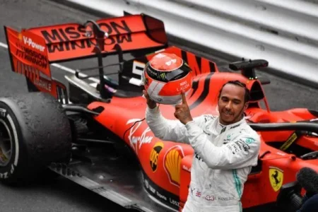 Lewis Hamilton.jpg Lewis Hamilton.jpg