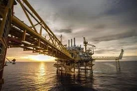 oil rig.jpg