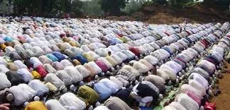 muslims praying.jpg muslims praying.jpg