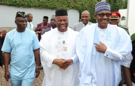 PRESIDENT-BUHARI-AKWA-IBOM-ELDERS-A.jpg