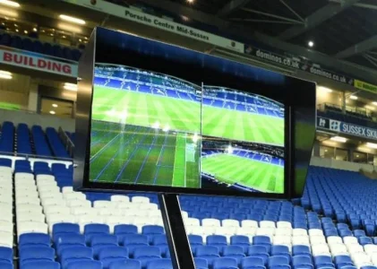 VAR.jpg VAR.jpg