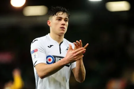 Daniel James.jpg