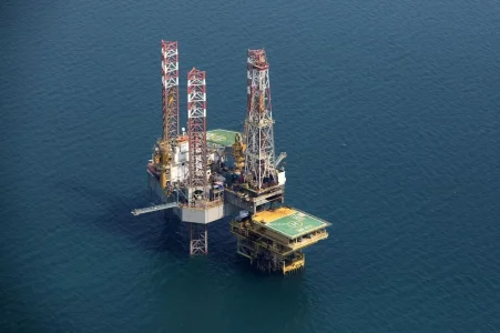 oil rig.jpg oil rig.jpg