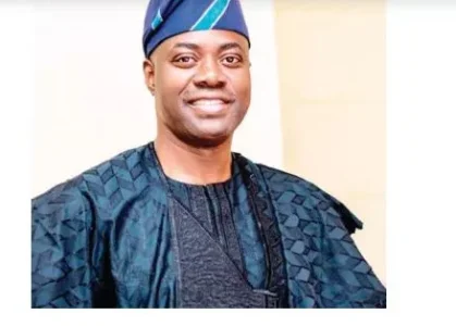 seyi.JPG seyi.JPG