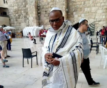 kanu.JPG kanu.JPG