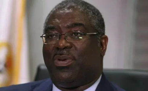 tunde.JPG tunde.JPG