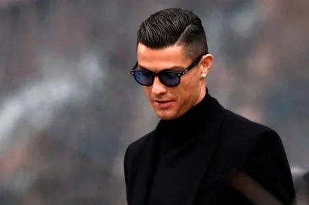 Cristiano Ronaldo.jpg Cristiano Ronaldo.jpg