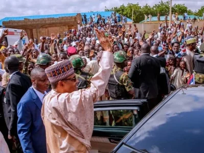 buhari in duara.JPG buhari in duara.JPG