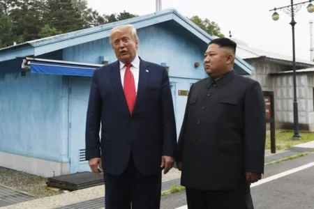 Donald Trump and Kim Jong Un.jpg Donald Trump and Kim Jong Un.jpg