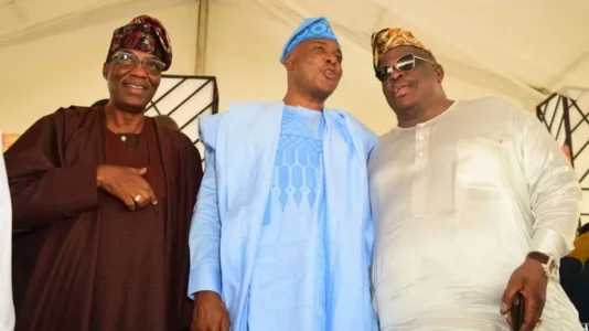 Saraki-Abiodun-Daniel-Amosun--1024x576.jpeg Saraki-Abiodun-Daniel-Amosun--1024x576.jpeg