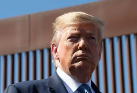 border.JPG border.JPG