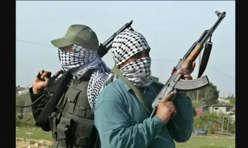 gunmen.jpg gunmen.jpg