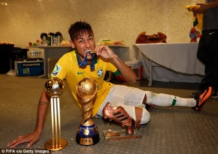 Neymar (2).jpg Neymar (2).jpg