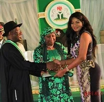 Omotola receiving her National award in Abuja.jpg Omotola receiving her National award in Abuja.jpg