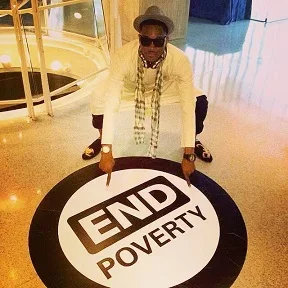 D'banj ending poverty (1).jpg D'banj ending poverty (1).jpg