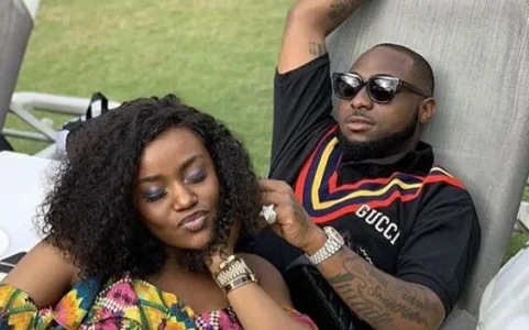 Davido-Chioma4.jpg Davido-Chioma4.jpg