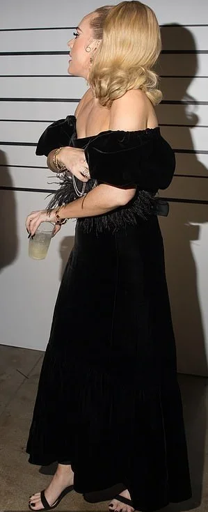 Adele.jpg Adele.jpg
