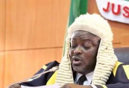 high court.JPG high court.JPG