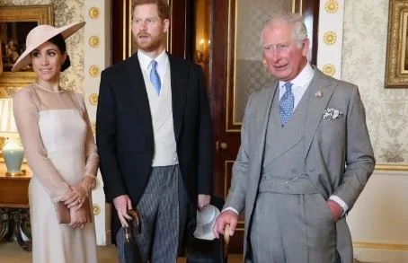 royals.JPG royals.JPG