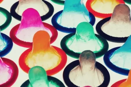 condoms.JPG condoms.JPG