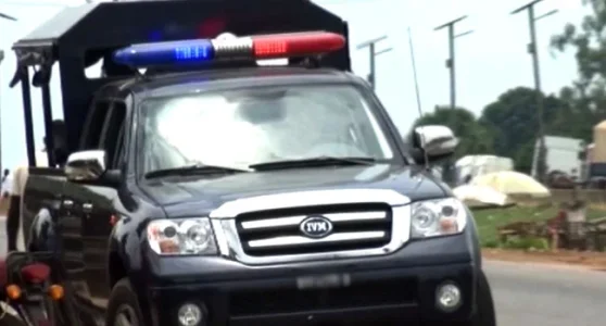 Police1.jpg Police1.jpg