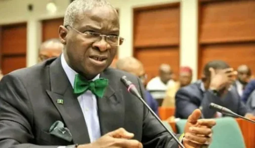 fashola.JPG fashola.JPG