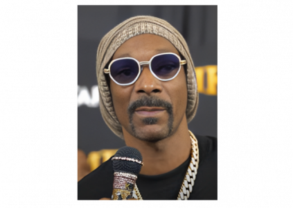 Snoop Dogg's Smoke-Free Claim Backfires: Fans Disappointed as Rapper Promotes Smokeless Stove