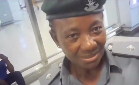 Nigerian Customs Officer Faces Probe Over Alleged Lagos Airport Bribery